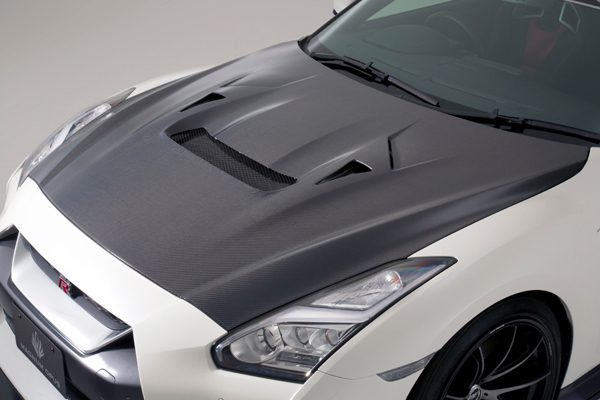 Varis Magnum Opus Cooling Bonnet Hood for EBA-R35 Nissan GT-R