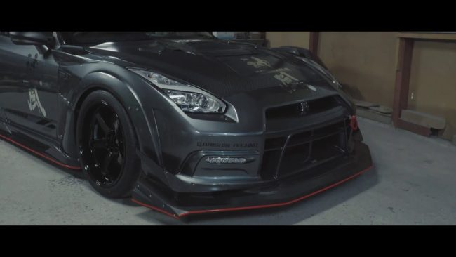 Varis KAMIKAZE-R Super Sonic Ver.2 Cooling Bonnet Hood for CBA-R35